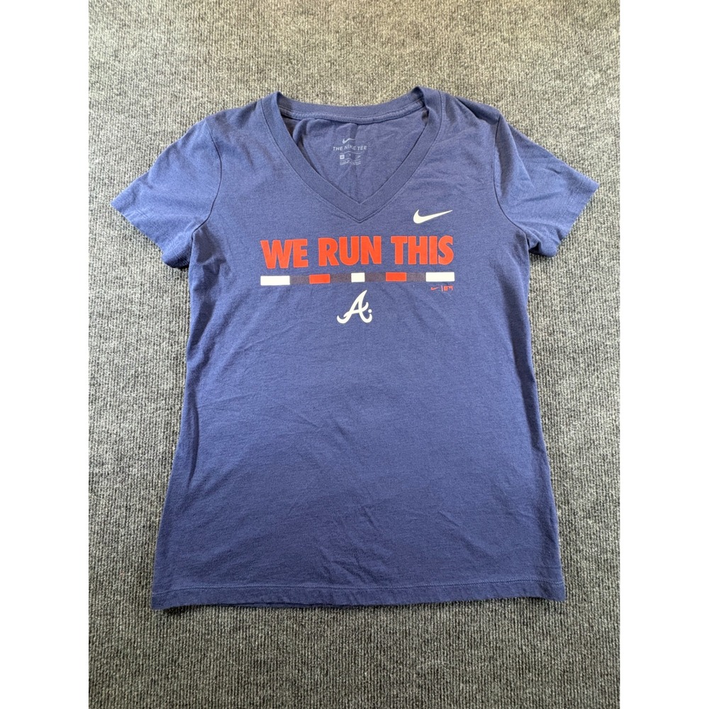 Nike Atlanta Braves MLB We Run This V-Neck Graphic T-Shirt Blue Small 2875 - Picture 1 of 7